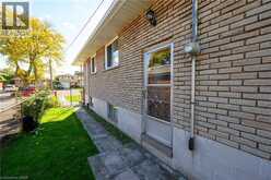 112 PURDY Crescent | Hamilton Ontario | Slide Image Thirty