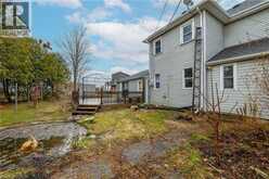 527 BOND Street | Warwick Ontario | Slide Image Thirty-five