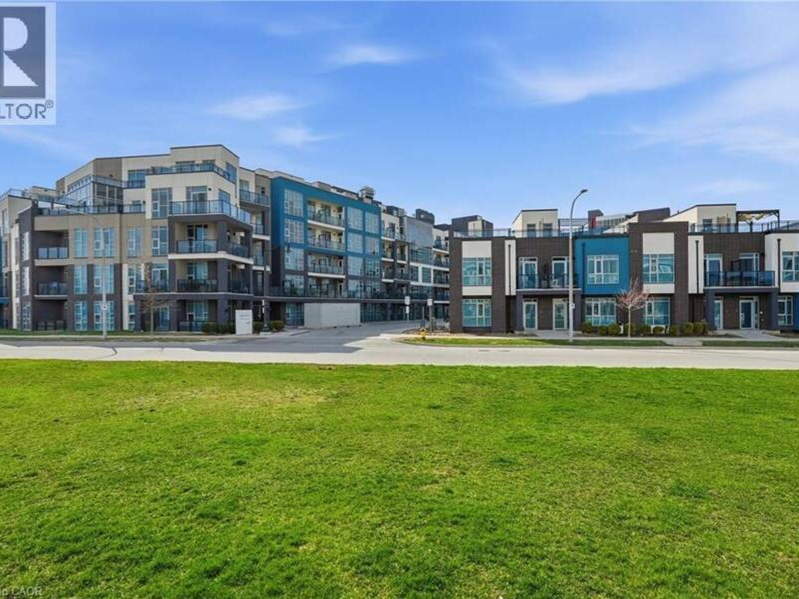 10 CONCORD Place Unit# 304, Grimsby, Ontario L3M 0G6