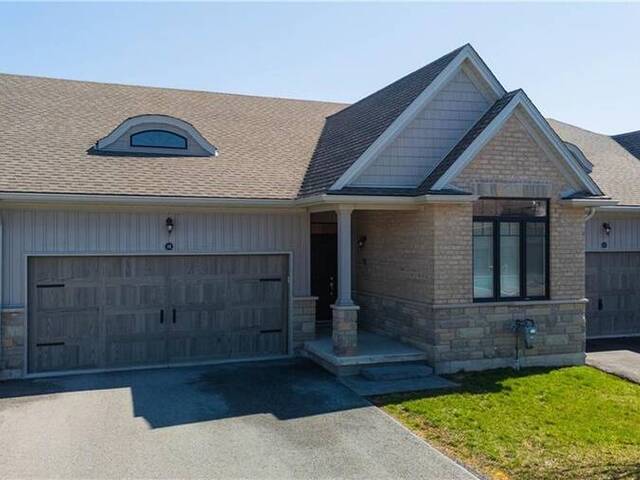 18 BORDEN Trail Welland Ontario, L3C 0H1 - 2 Bedrooms Condo For Sale