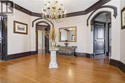 26 RAVENSCLIFFE Avenue | Hamilton Ontario | Slide Image Sixteen
