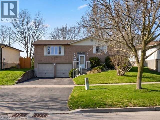 70 BECHTEL Drive Kitchener Ontario, N2P 1S8 - 4 Bedrooms Home For Sale