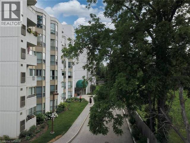 3267 KING Street E Unit# 505 Kitchener Ontario, N2A 4A4 - 2 Bedrooms Condo For Sale