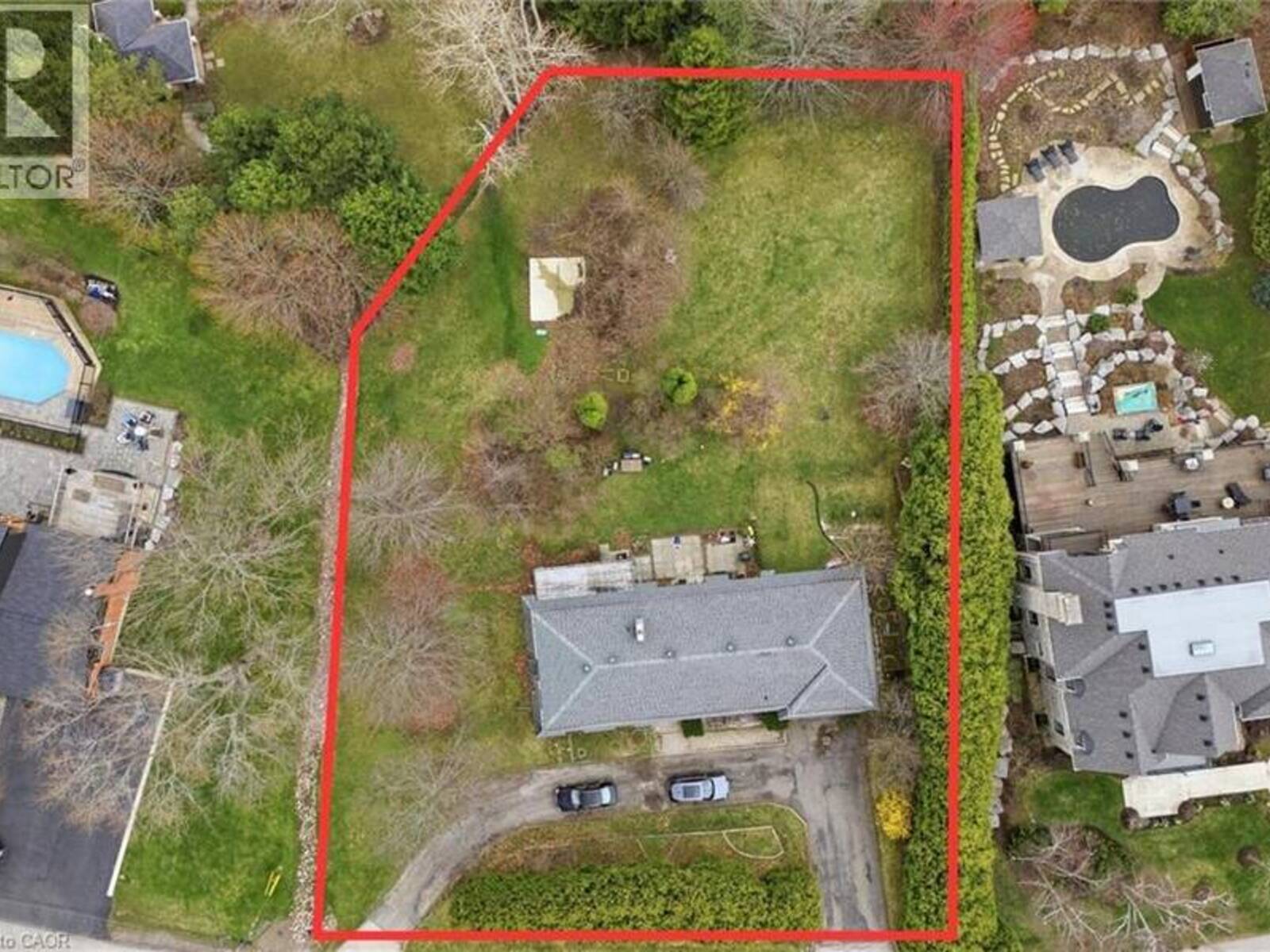 1310 BEAUFORT Drive, Burlington, Ontario L7P 4V9