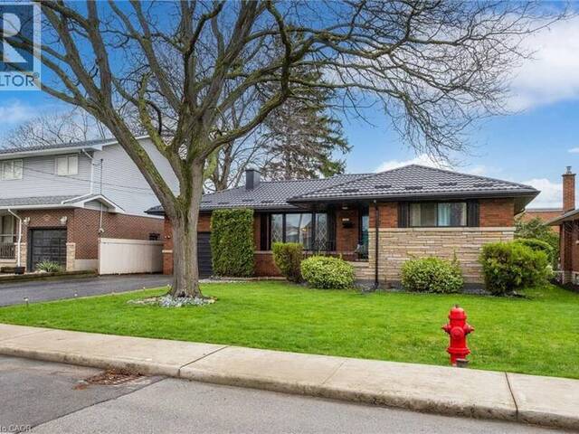 32 BELAIR Drive Hamilton Ontario, L9A 2Z4 - 4 Bedrooms Home For Sale