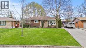 45 DRIFTWOOD Drive | Brantford Ontario | Slide Image One