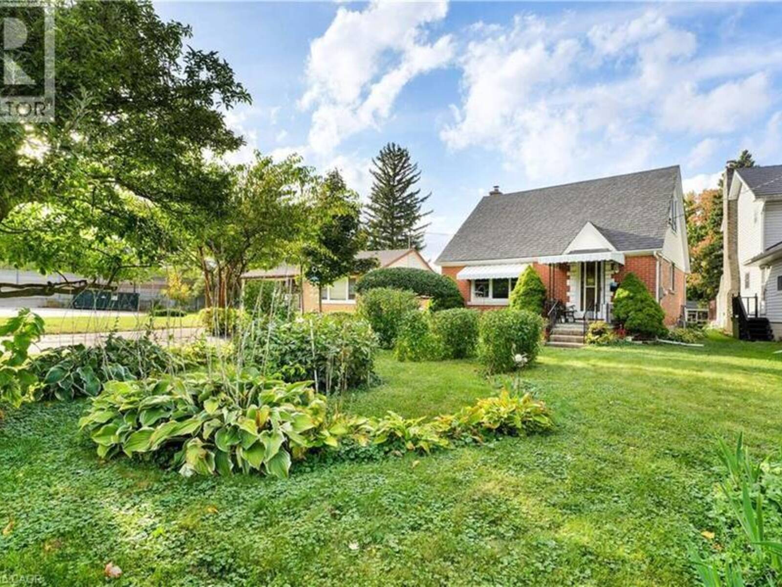 22 GRABER Place, Kitchener, Ontario N2A 1G8