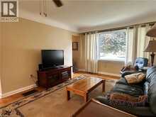 129 BROKER Drive | Hamilton Ontario | Slide Image Eight
