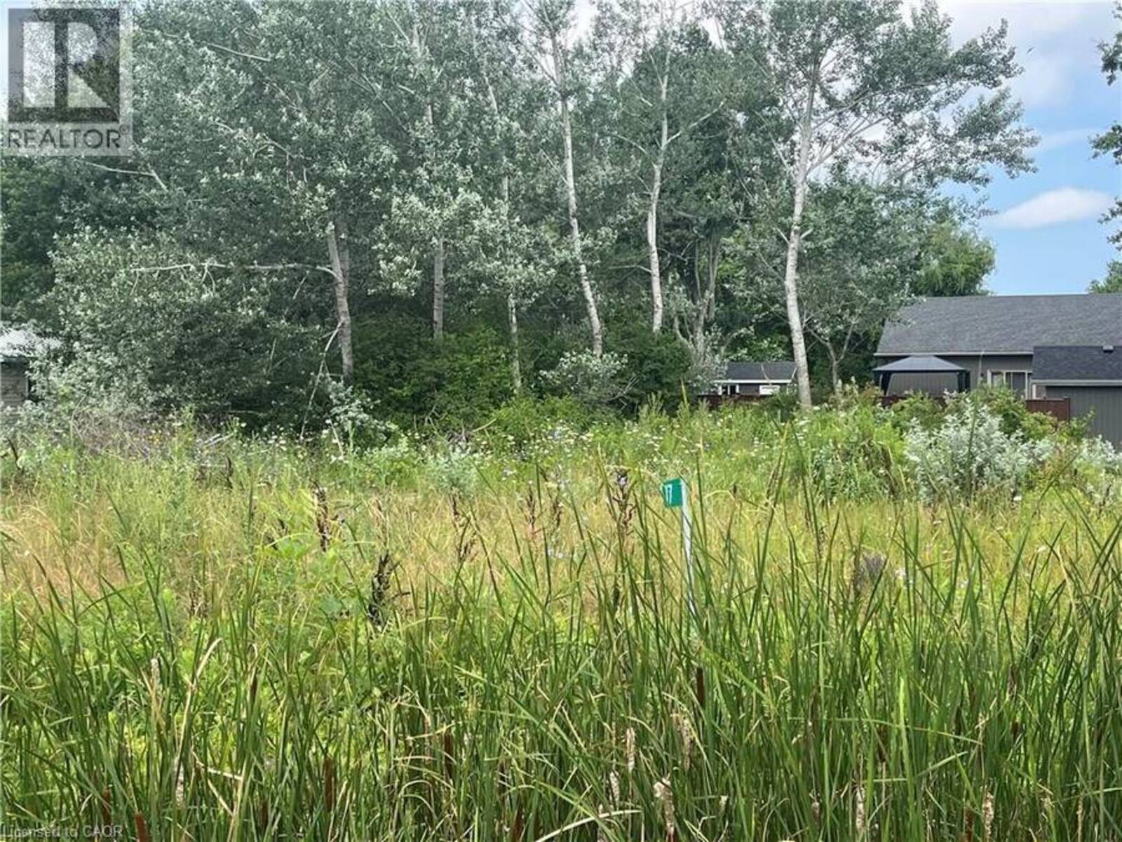 17 DICKHOUT Road, Dunnville, Ontario N0A 1K0