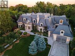 121 REBECCA Court Vaughan Ontario, L6A 1G2
