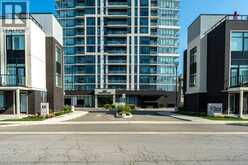 385 WINSTON Road Unit# 1402 | Grimsby Ontario | Slide Image Four
