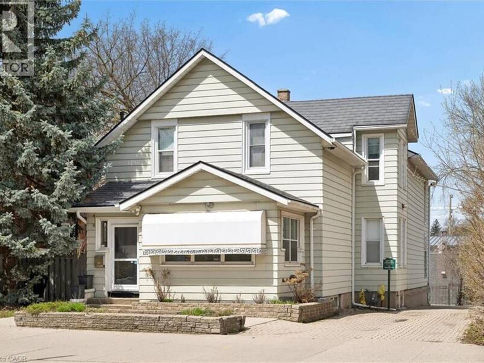 64 FRANCIS Street N, Kitchener, Ontario N2H 5B5