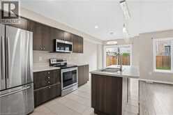 7774 BUCKEYE Crescent | Niagara Falls Ontario | Slide Image Ten