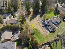 206 LOVERS Lane | Ancaster Ontario | Slide Image Four