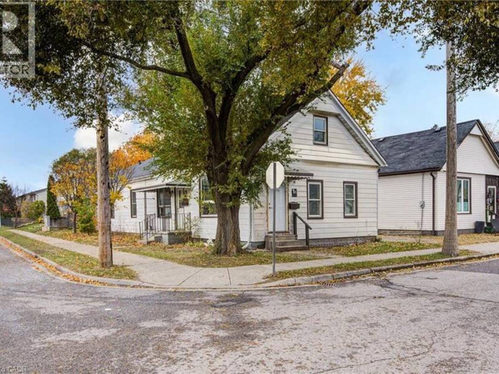 1 RATHGAR Street, London, Ontario N5Z 1Y3