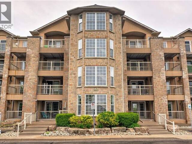 1800 WALKERS Line Unit# 302 Burlington Ontario, L7M 4V2 - 2 Bedrooms Condo For Sale