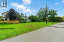 10 KNAPMANS Drive | Hamilton Ontario | Slide Image Nine