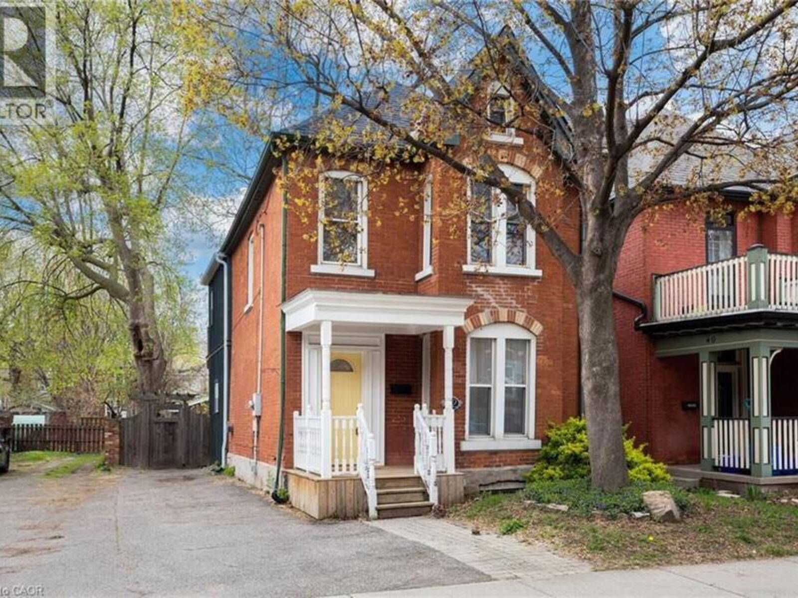 42 ERIE Avenue, Hamilton, Ontario L8N 2W6