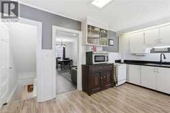 224 BALSAM Avenue S | Hamilton Ontario | Slide Image Sixteen