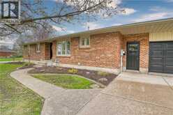 525 BLAKE Street E | Listowel Ontario | Slide Image Two