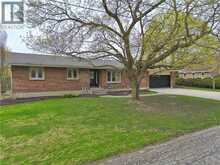 525 BLAKE Street E | Listowel Ontario | Slide Image Three