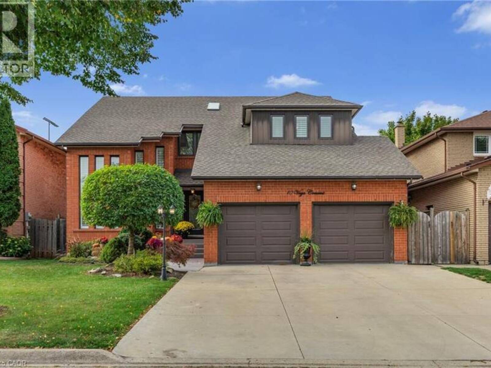 10 VEGA Crescent, Hamilton, Ontario L8E 4S7