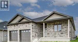 625 WINCHESTER Avenue S | Listowel Ontario | Slide Image One