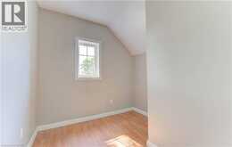 138 COURTLAND Avenue E | Kitchener Ontario | Slide Image Eighteen