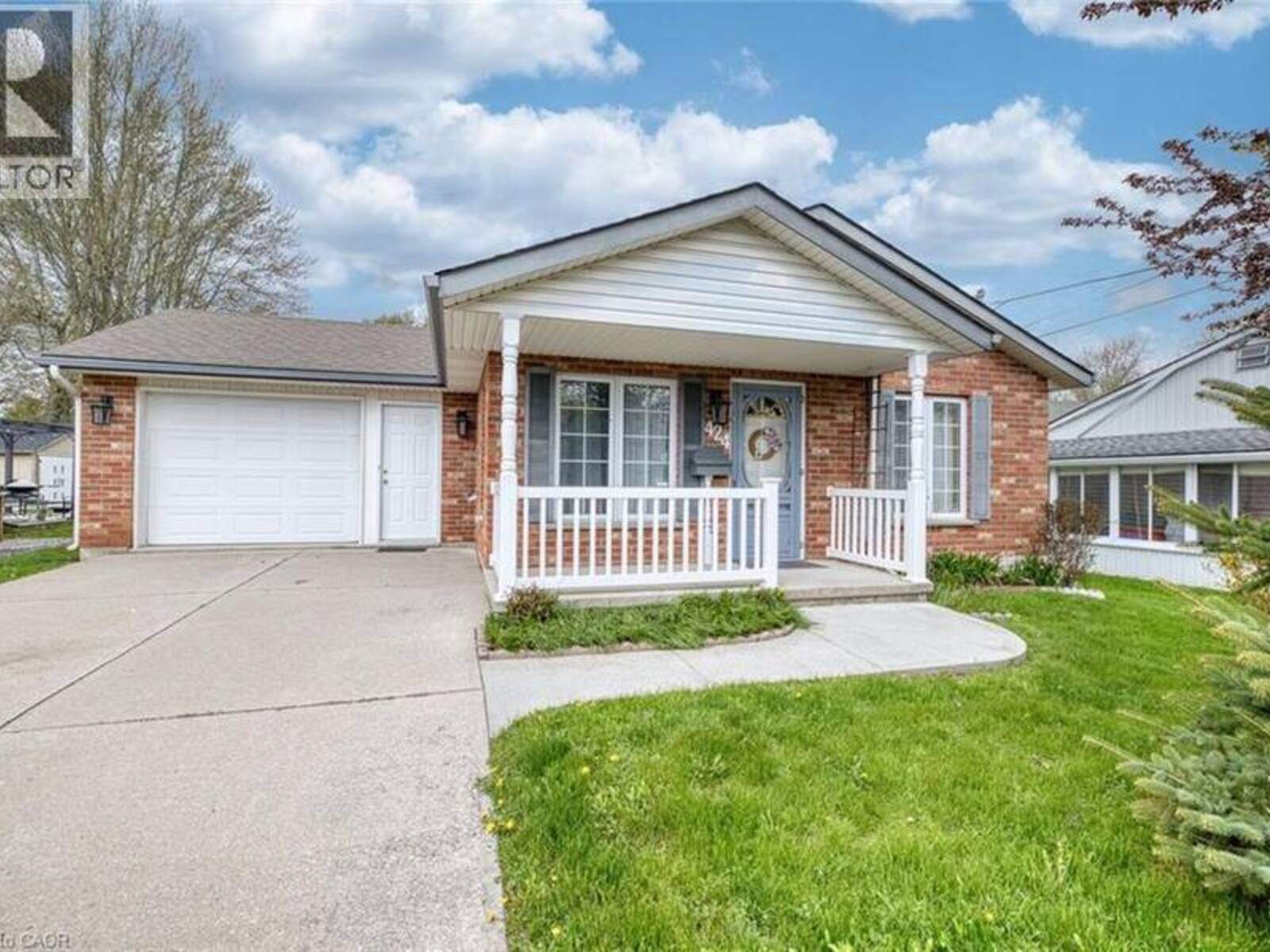 424 JOHN Street, Dunnville, Ontario N1A 2R2