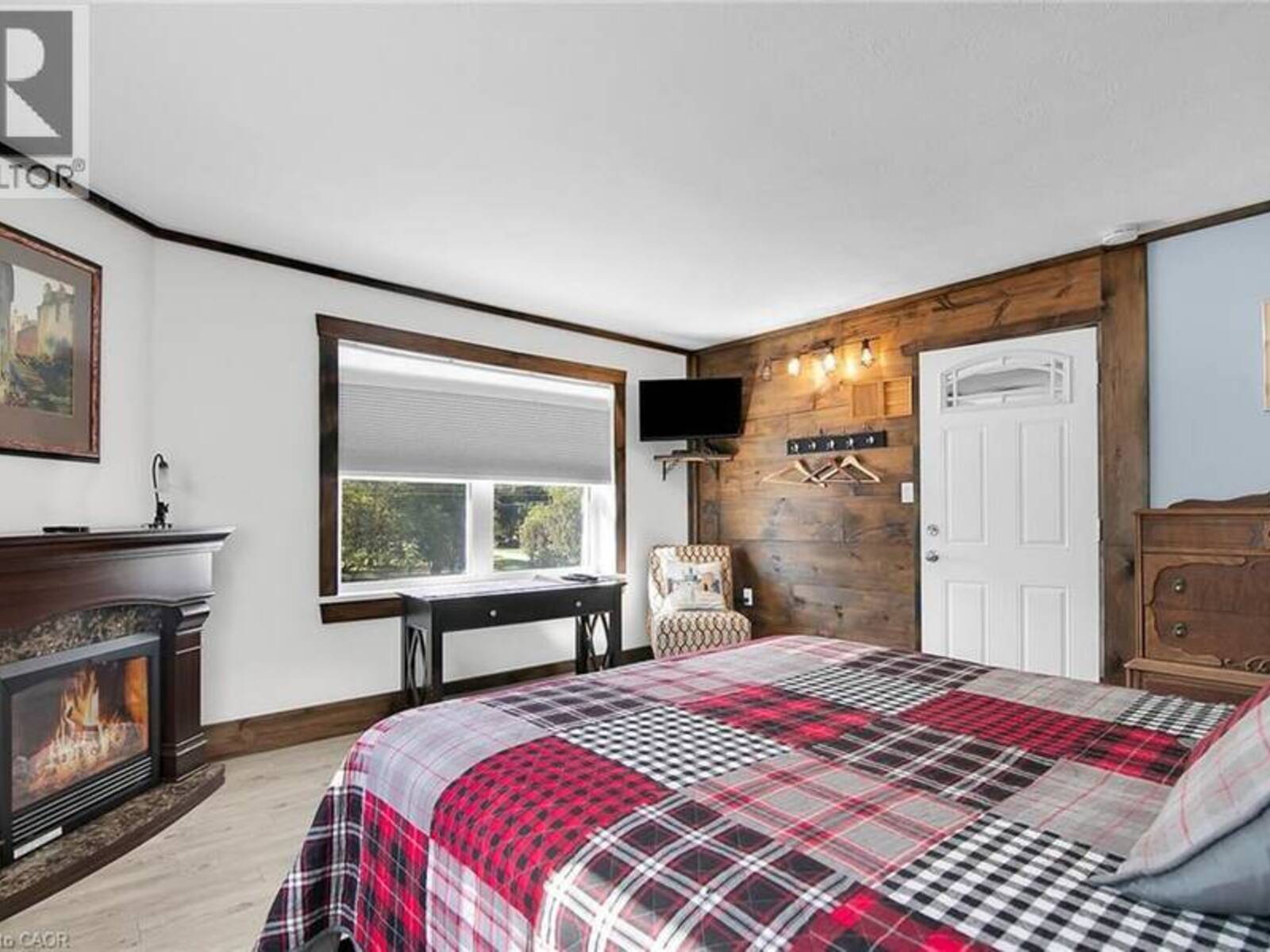 015193 GREY BRUCE Townline, Chesley, Ontario N0G 1L0