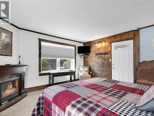 015193 GREY BRUCE Townline Chesley Ontario, N0G 1L0 - 5 Bedrooms Home For Sale