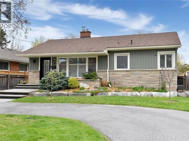 12 DESJARDINS Avenue Dundas Ontario, L9H 4P9 - 2 Bedrooms Home For Sale