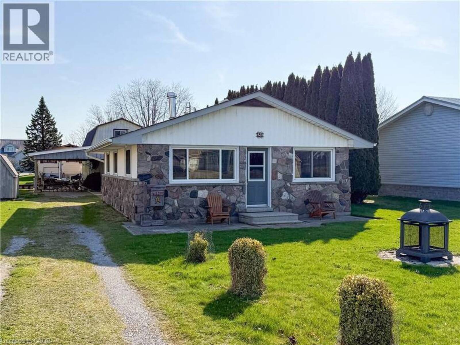 21 POPLAR Road, Port Rowan, Ontario N0E 1M0