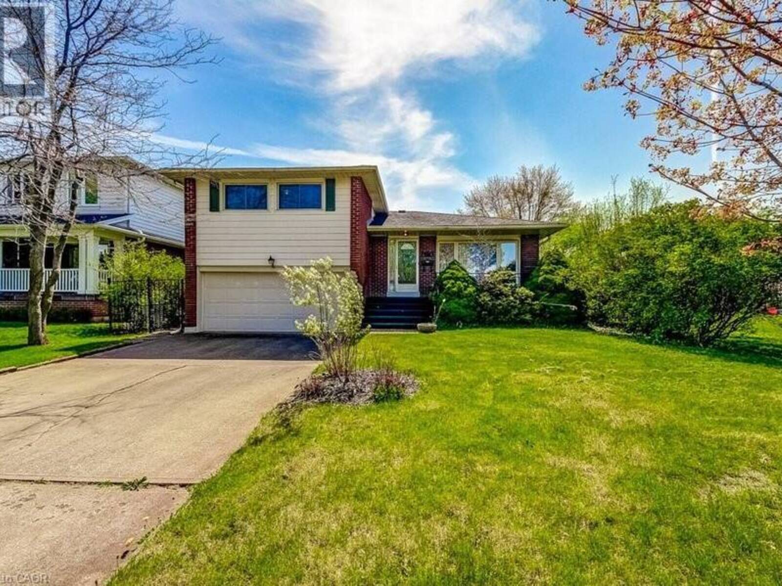 4356 DUBLIN Crescent, Burlington, Ontario L7L 2S5