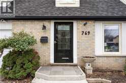 769 SCOTTSDALE Drive | Guelph Ontario | Slide Image Two