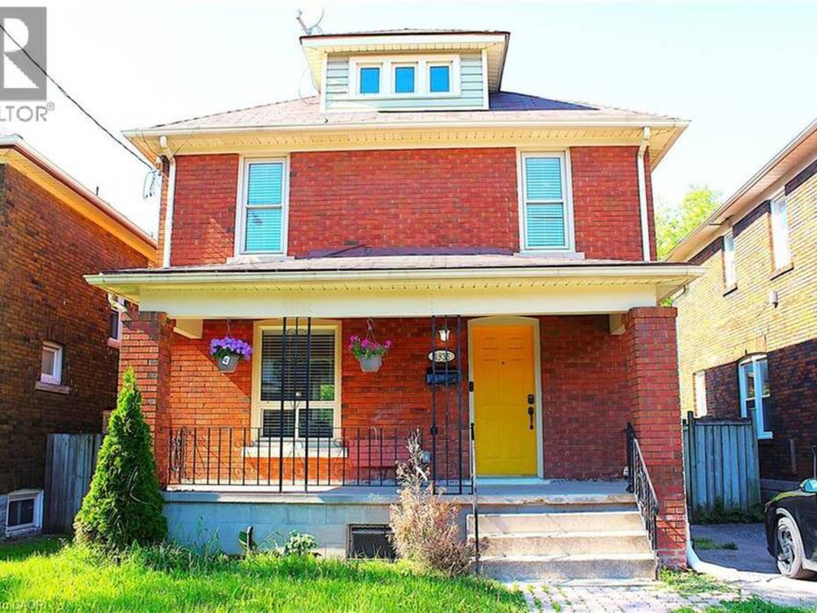 4935 WILLMOTT Street, Niagara Falls, Ontario L2E 1Z6