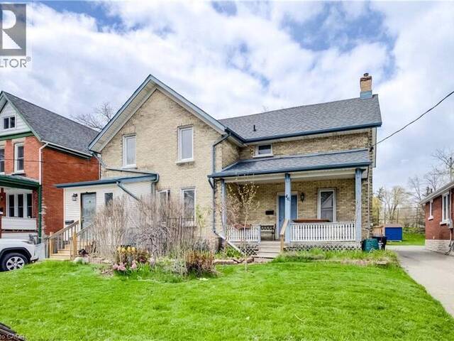 46 SHANLEY Street Kitchener Ontario, N2H 5N9 - 6 Bedrooms Home For Sale