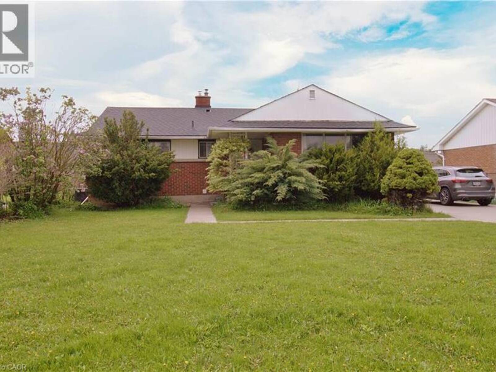 51 GLENGARRY Road, St. Catharines, Ontario L2T 2V4