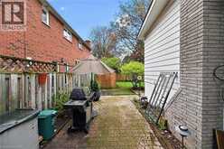 582 WOODVIEW Road | Burlington Ontario | Slide Image Thirty-nine