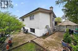 582 WOODVIEW Road | Burlington Ontario | Slide Image Fifty