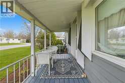 33 FAIRVIEW Crescent | Listowel Ontario | Slide Image Five