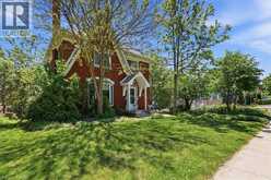859 QUEEN'S Boulevard | Kitchener Ontario | Slide Image One