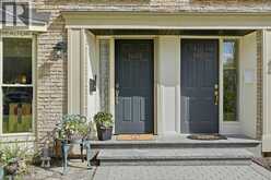 1402 GHENT Avenue | Burlington Ontario | Slide Image Three