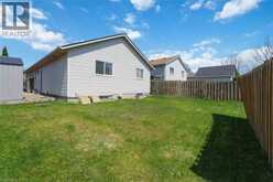 41 EASTWOOD Drive | Welland Ontario | Slide Image Five