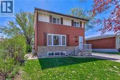 37 GOTTSCHEER Court | Kitchener Ontario | Slide Image Three