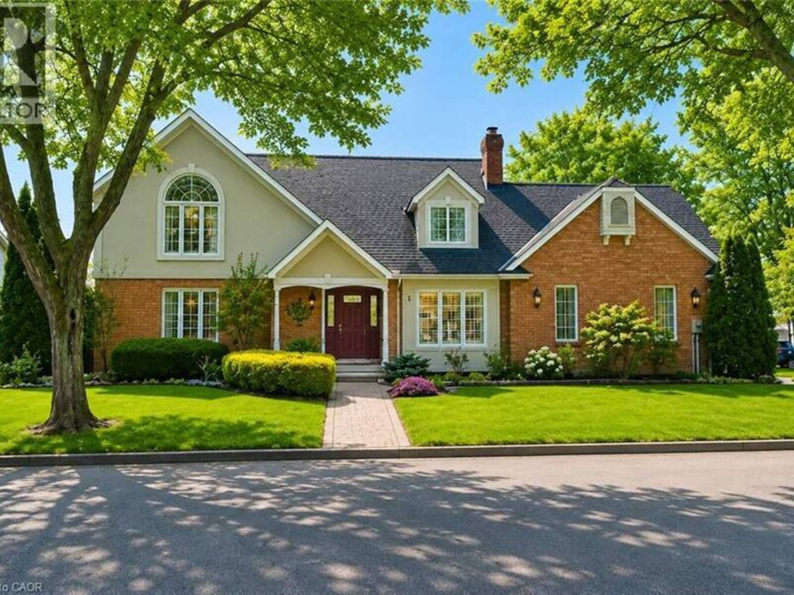 1 CAPTAIN TENBROCK Terrace, St. Catharines, Ontario L2W 1B2