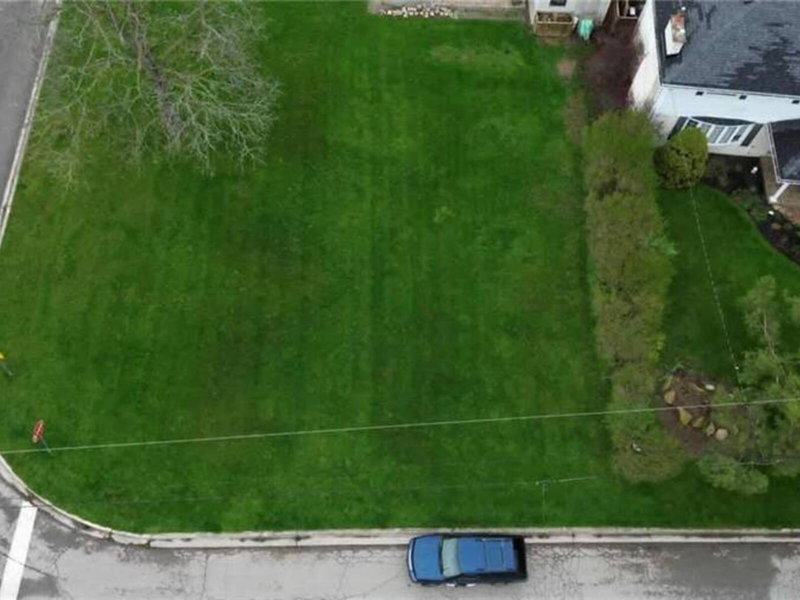 36 WALLIS Avenue, Smithville, Ontario L0R 2A0