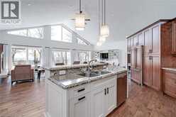 720 MOUNTAIN BROW Road W | Burlington Ontario | Slide Image Thirteen