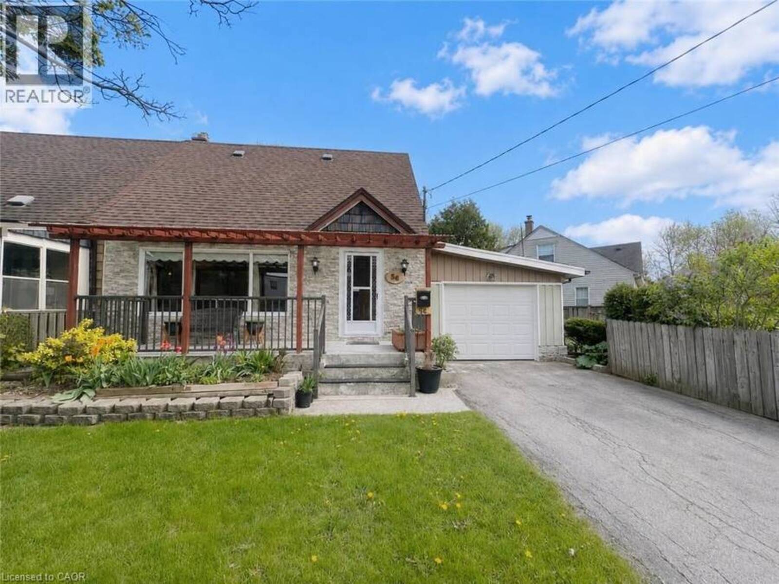 56 EASTVALE Place, Hamilton, Ontario L8H 1P1