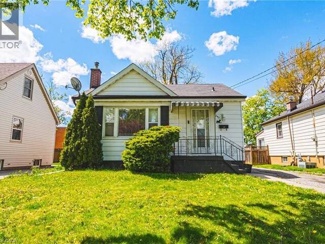 242 EAST 43RD Street Hamilton Ontario, L8T 3C5 - 2 Bedrooms Home For Sale